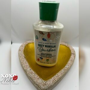 Bath & Body Works Cozy Vanilla Bourbon Lotion